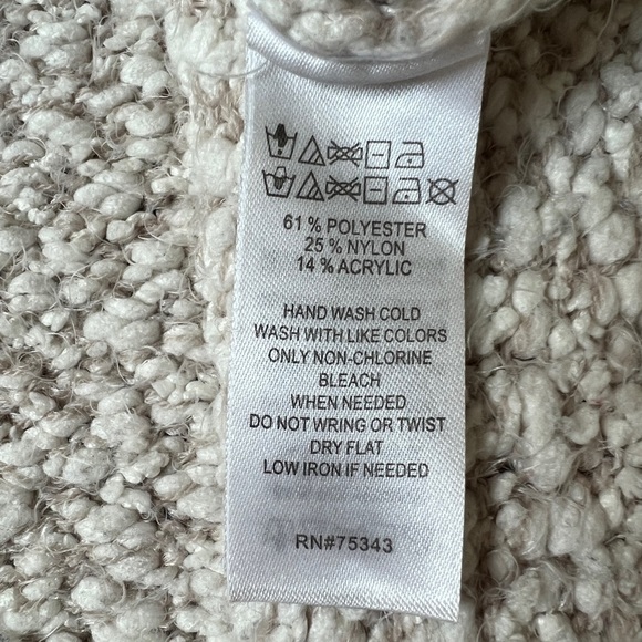 Yes Lola cream and tan crewneck sweater. Women’s size large - Picture 8 of 8